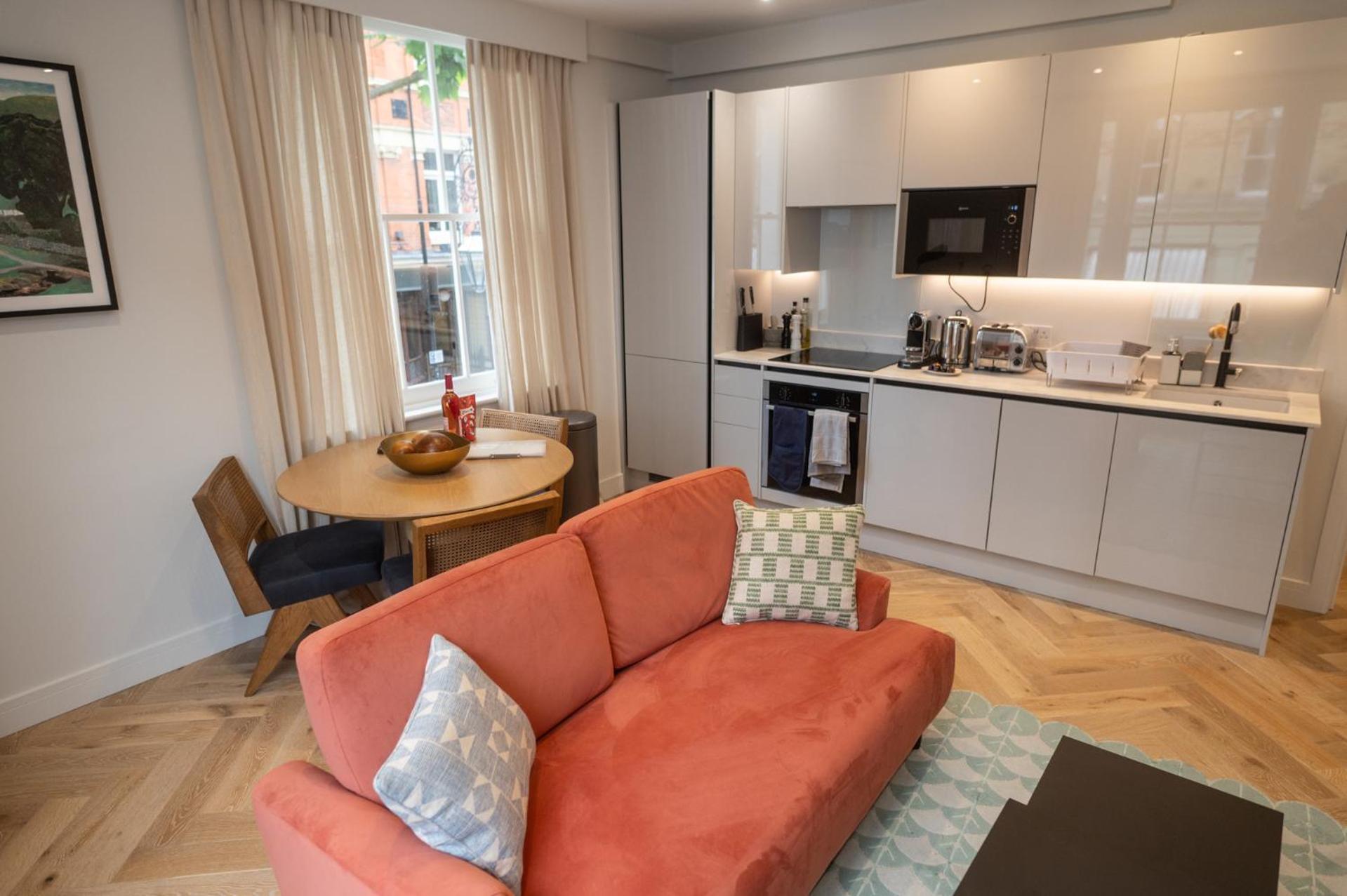 Bright, Modern One Bedroom On 1st Floor Appartamento